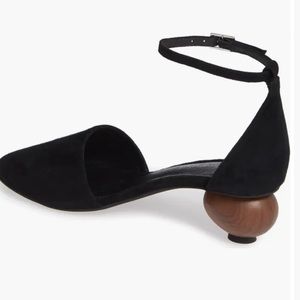 Jeffrey Campbell Rare Maple Pump. Unique style. Hard to find in great condition